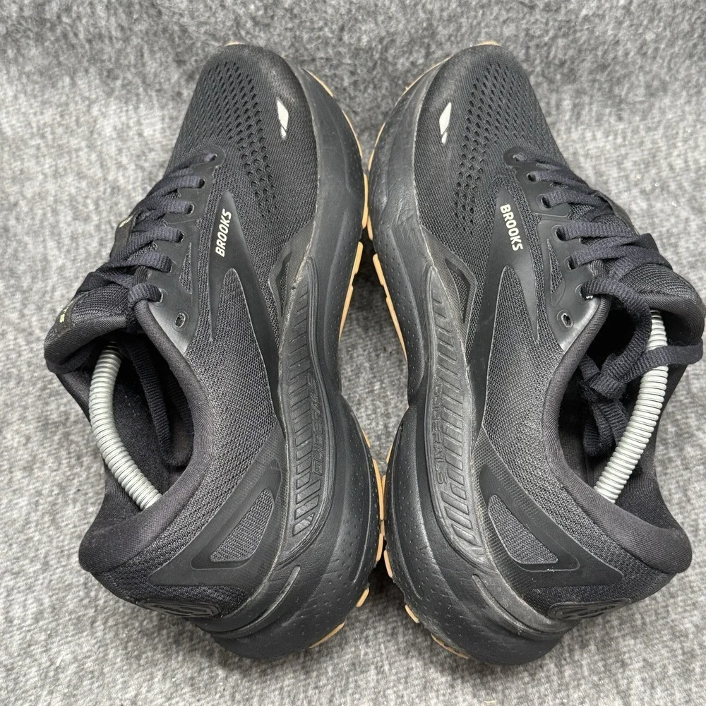 Brooks Adrenaline GTS 23 Womens Running Shoes Size 8 Wide D Black Gum Stability